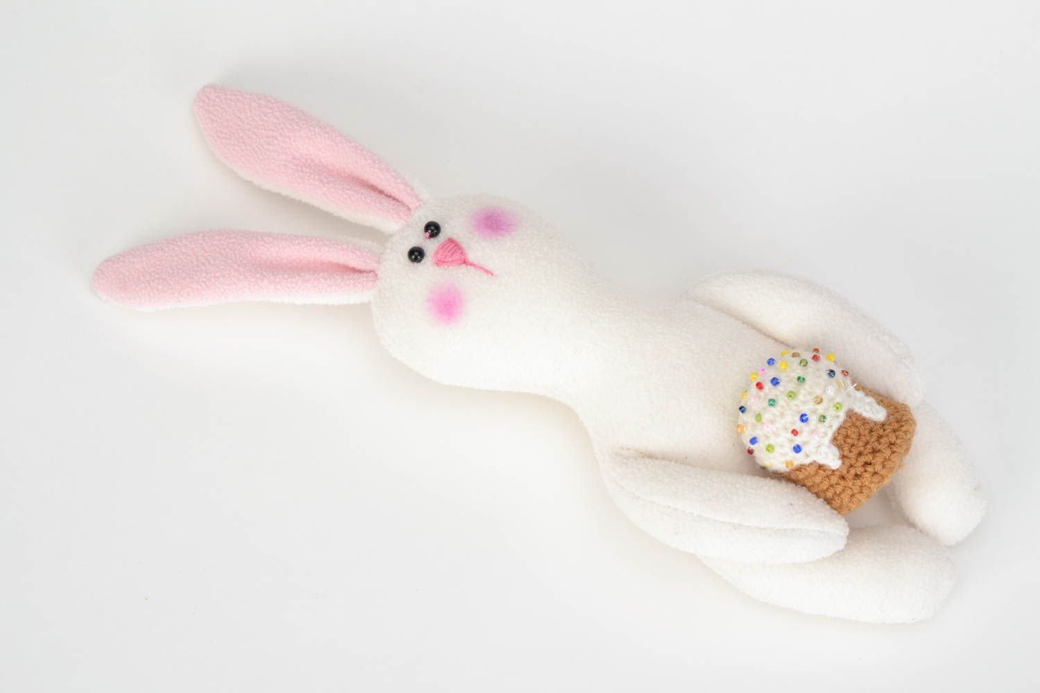 Текстильный заяц с куличом игрушка ручной работы белая на Пасху красивая фото 3