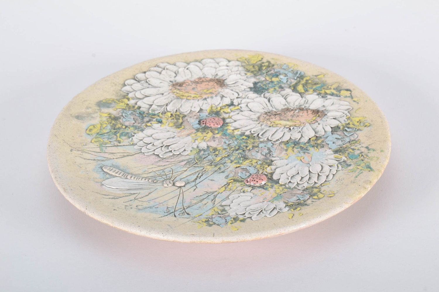 Decorative ceramic plate Camomiles photo 2