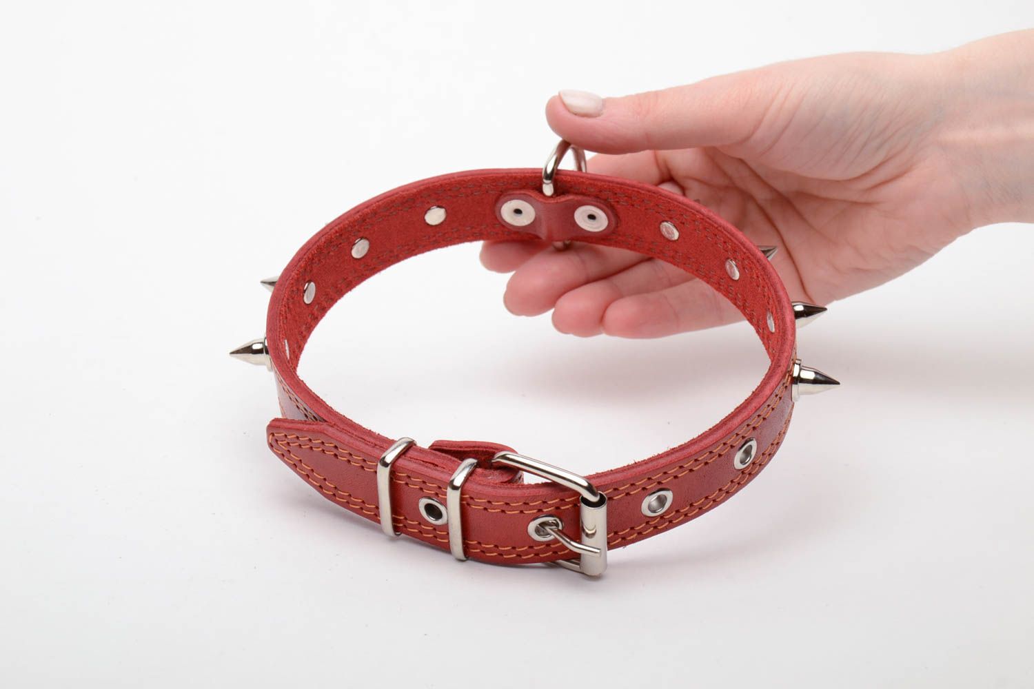 Leather spiked dog collar photo 5