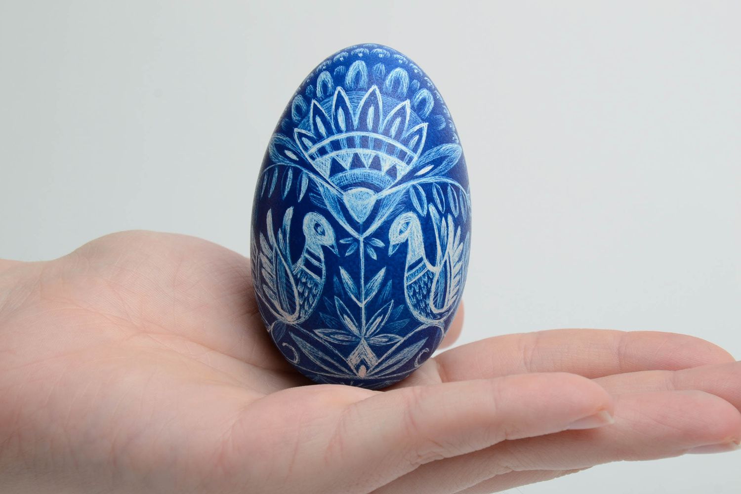 Painted goose egg for Easter decor photo 5