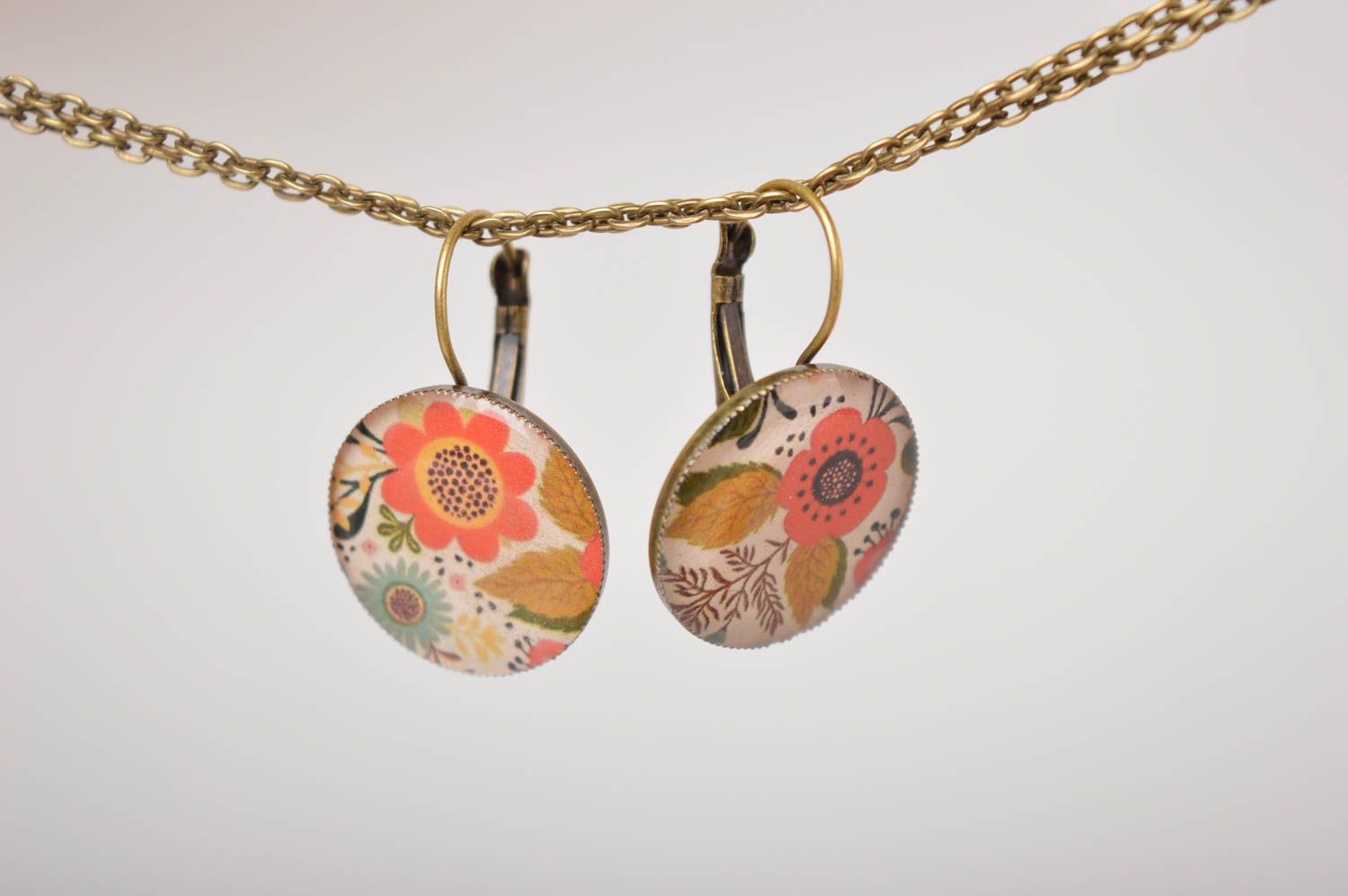 Серьги ручной работы круглые серьги красивые женские серьги с принтом цветочные фото 5