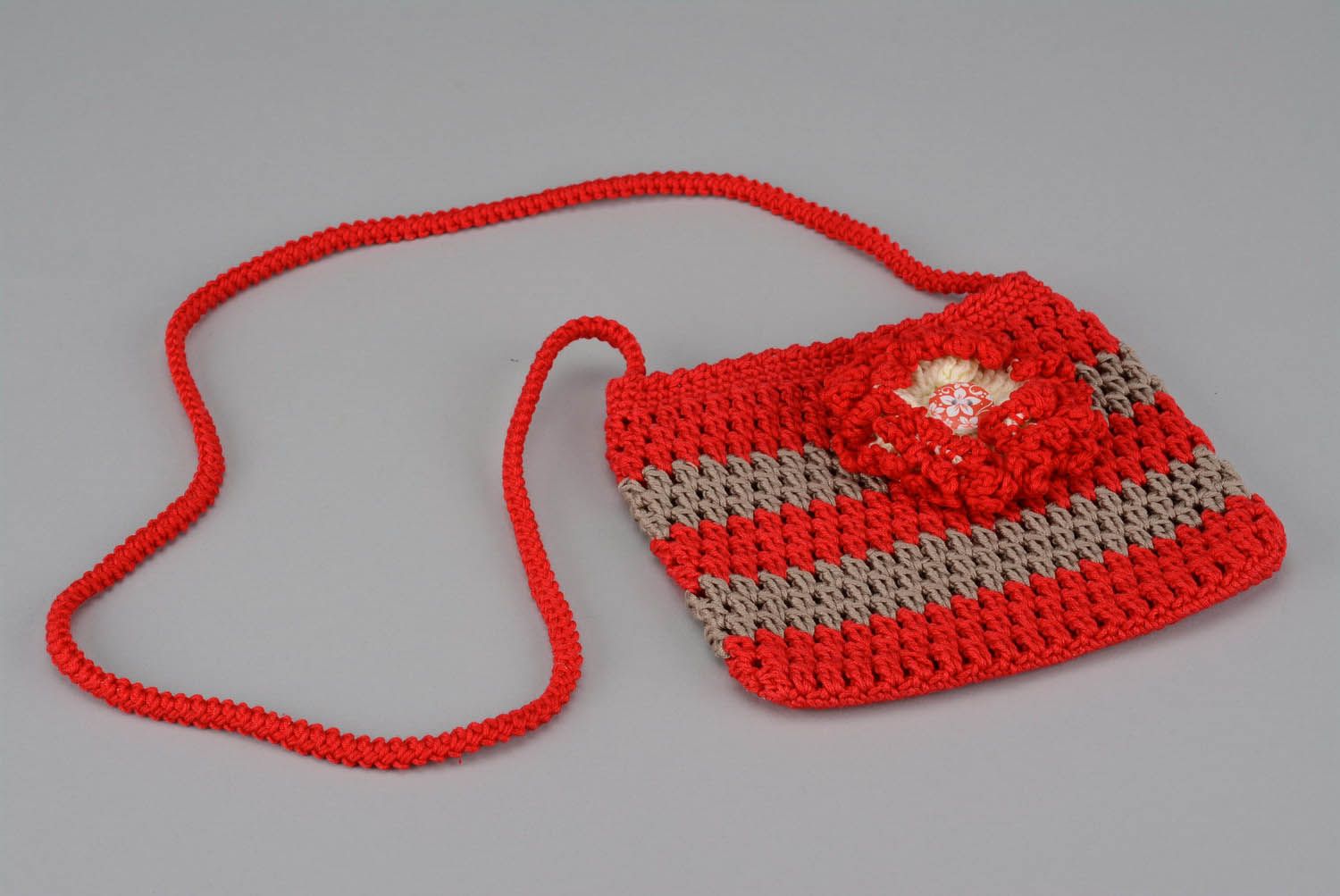 Crocheted purse for baby photo 2