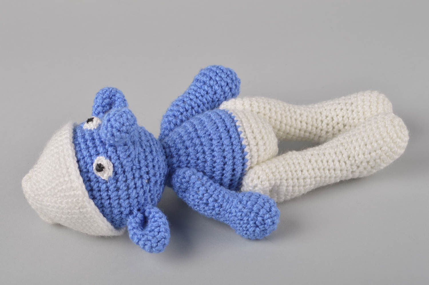 Jouet tricoté Peluche faite main en forme de gnome bleu blanc Cadeau enfant photo 4
