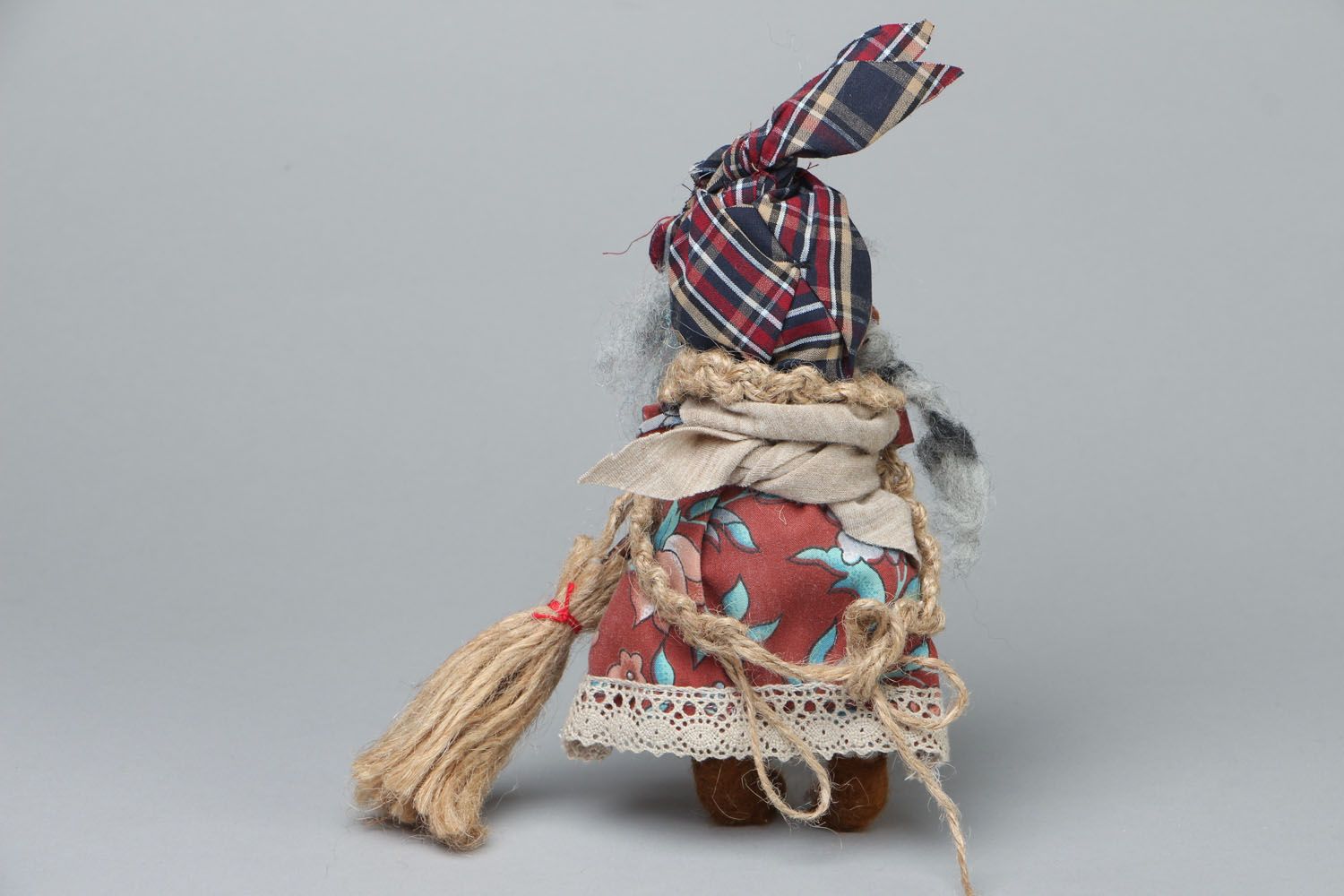Оригинальная кукла из ткани Баба Яга фото 3