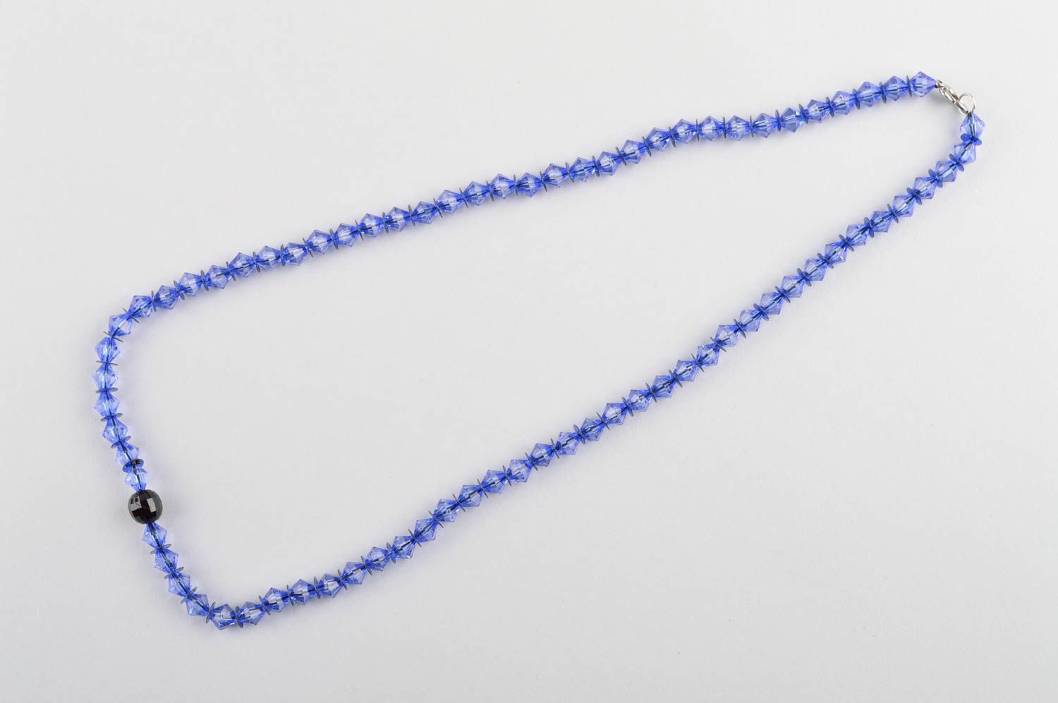 Collier plastique Bijou fait main bleu long original Cadeau pour femme photo 3