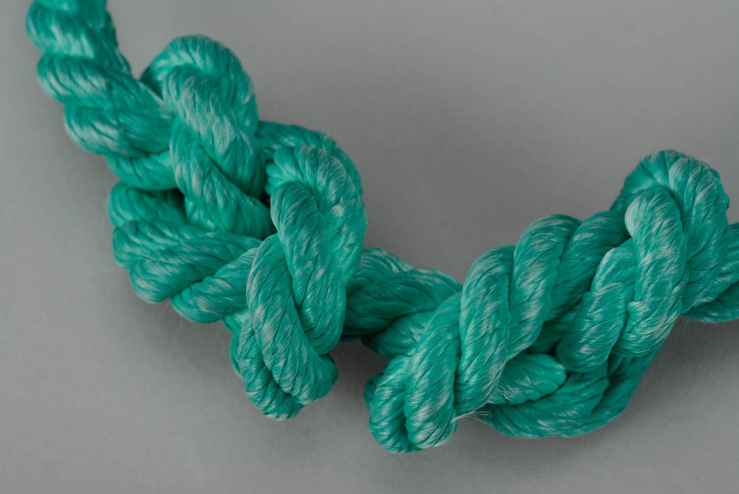 Handgemachtes Collier aus Seil Knoten foto 3