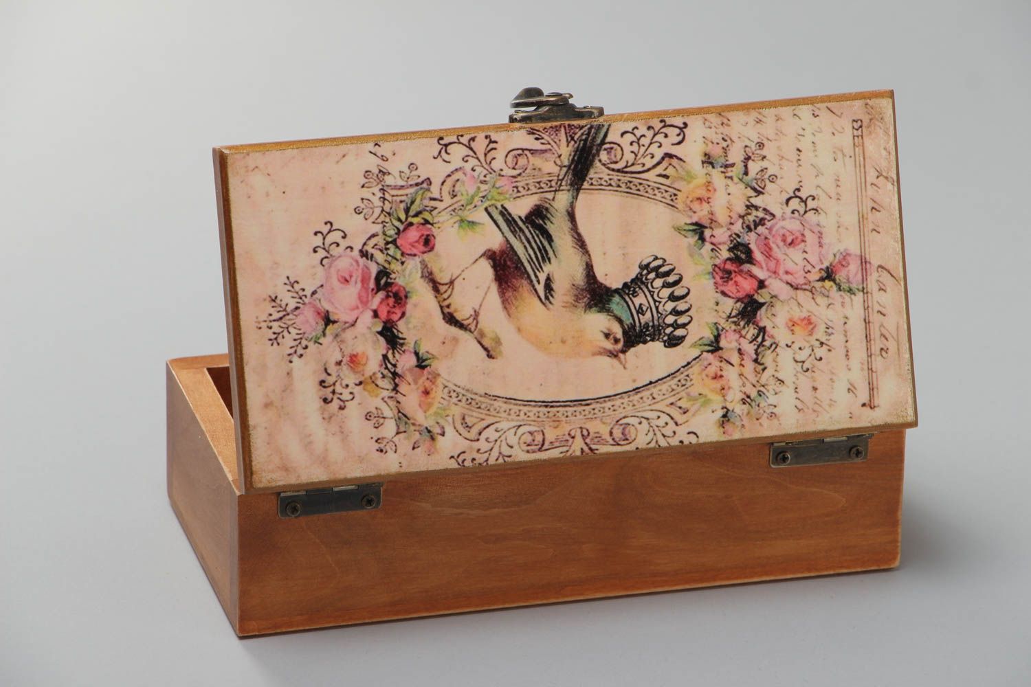 Caja para joyas hecha a mano de madera de forma rectangular con dibujo foto 2