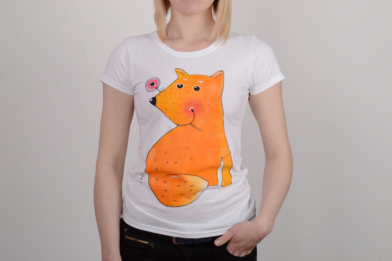 T-shirt pour femme blanc en coton fait main peint à l'acrylique avec renard  photo 1