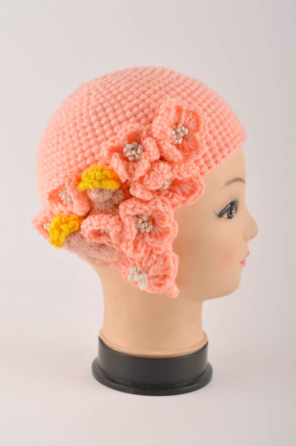 Gorro artesanal con flores color rosa ropa para mujer regalo personalizado foto 3