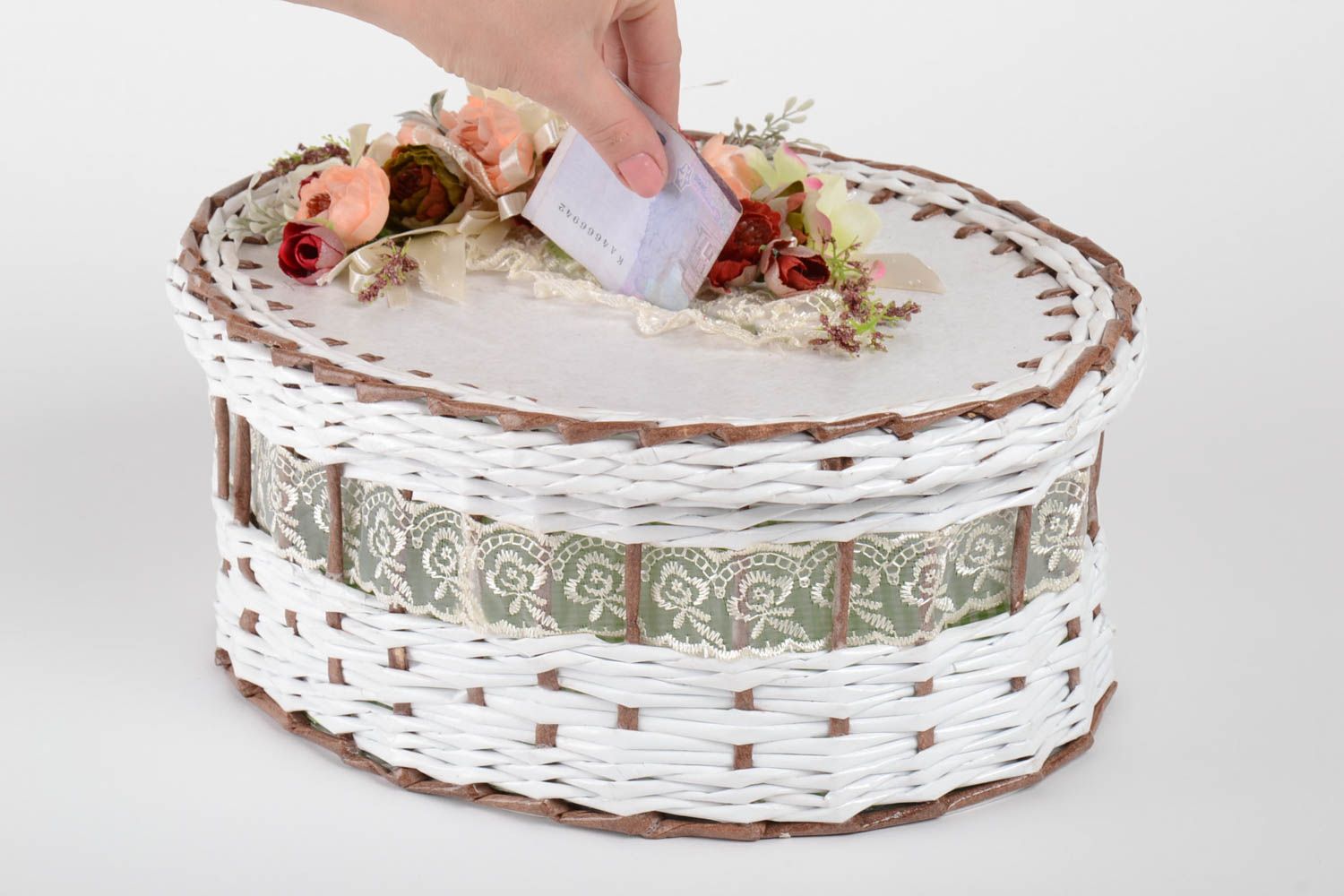 Caja decorada de mimbre de papel artesanal elemento decorativo regalo original foto 5