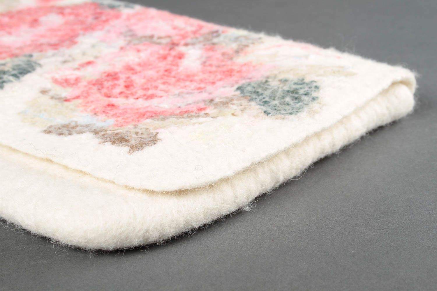 Handmade Tasche aus Wolle Mode Accessoire Tasche für Damen weiß mit Blumen foto 3