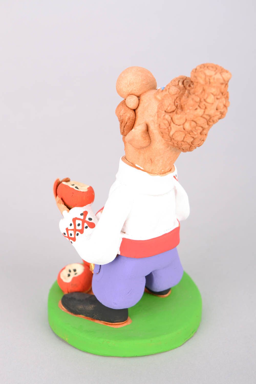 Ceramic figurine Cossack Eats Apples photo 5
