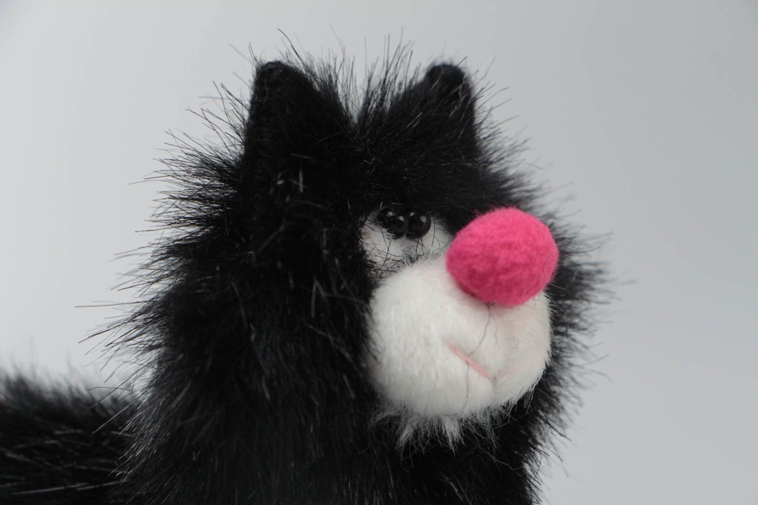 Handmade small faux fur soft toy animal finger puppet black cat with pink nose photo 4