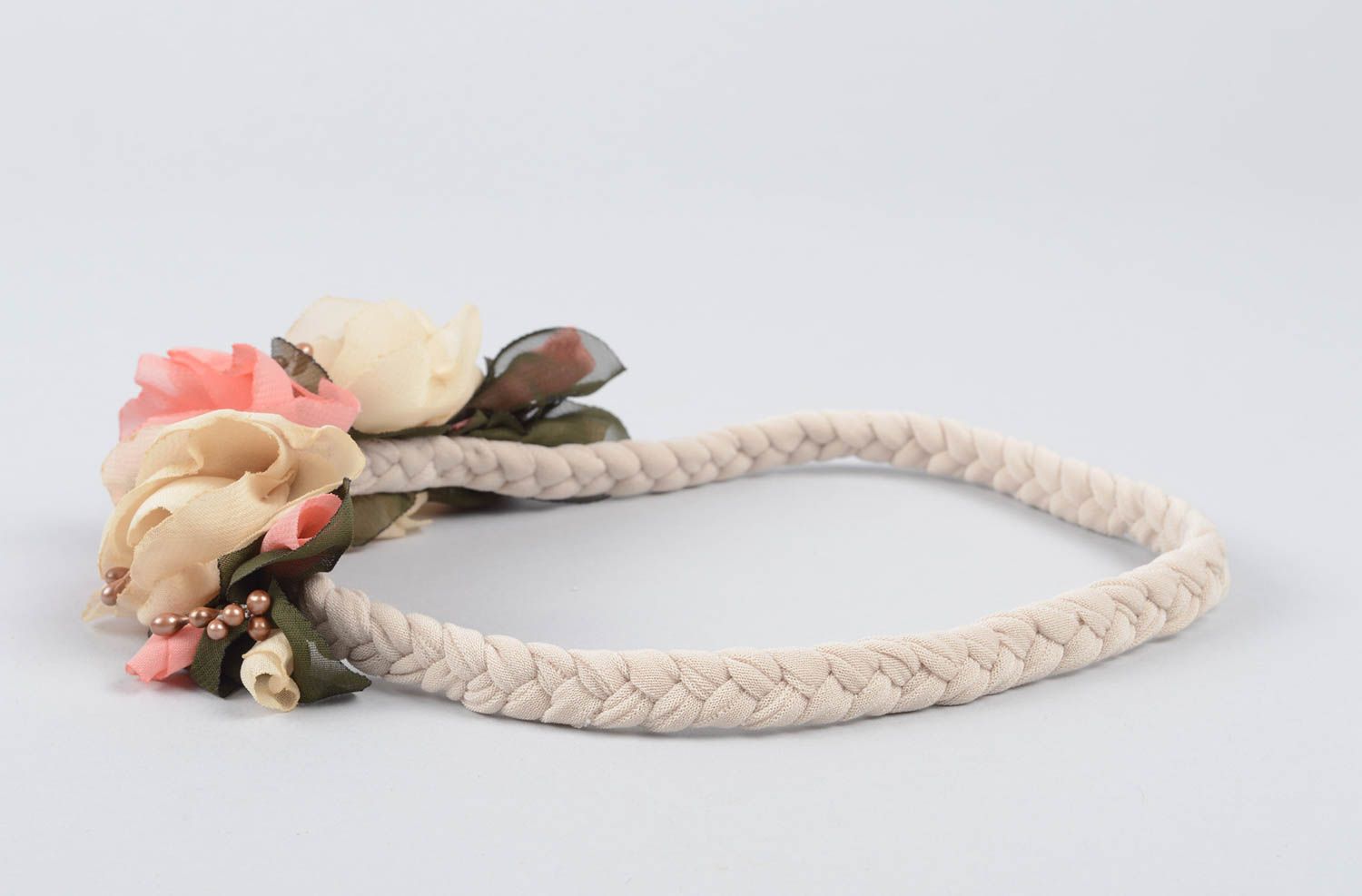 Accessoire für Haare handmade Mädchen Haarschmuck Haarband mit Blume hell schön foto 3