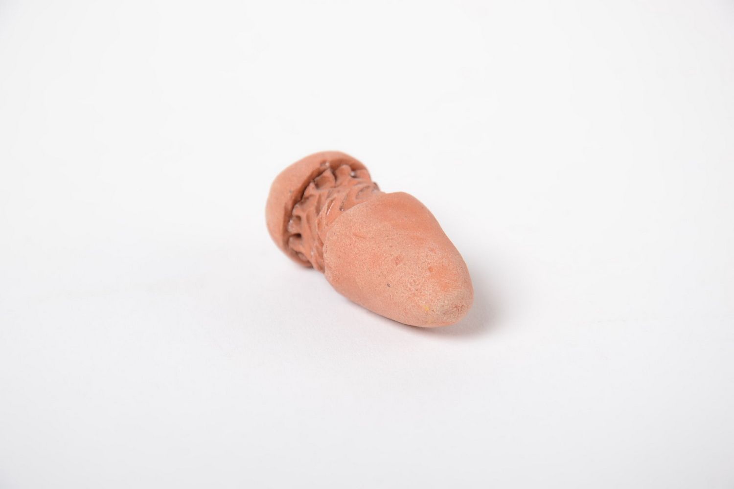 Pendentif cruche en terre cuite fait main petit avec ornements sans cordon photo 4