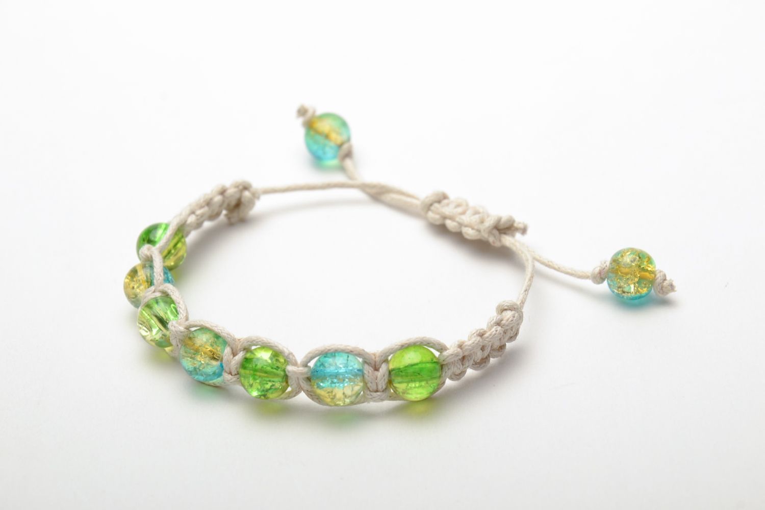 Casual bracelet with glass beads photo 3