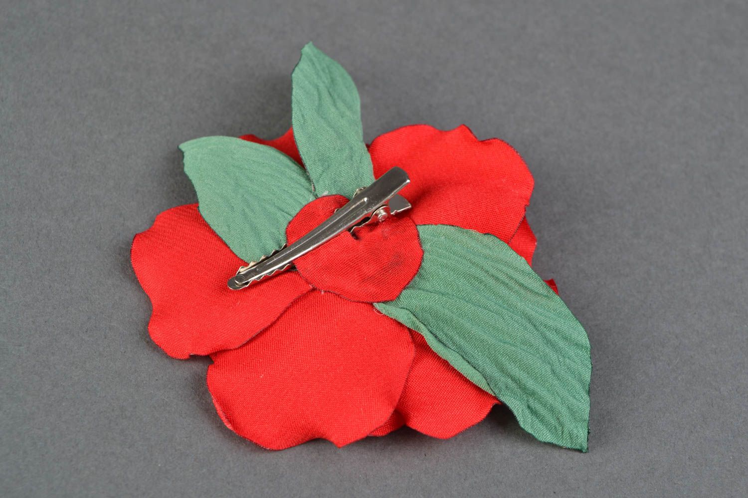 Beautiful hair clip with poppy flower photo 4