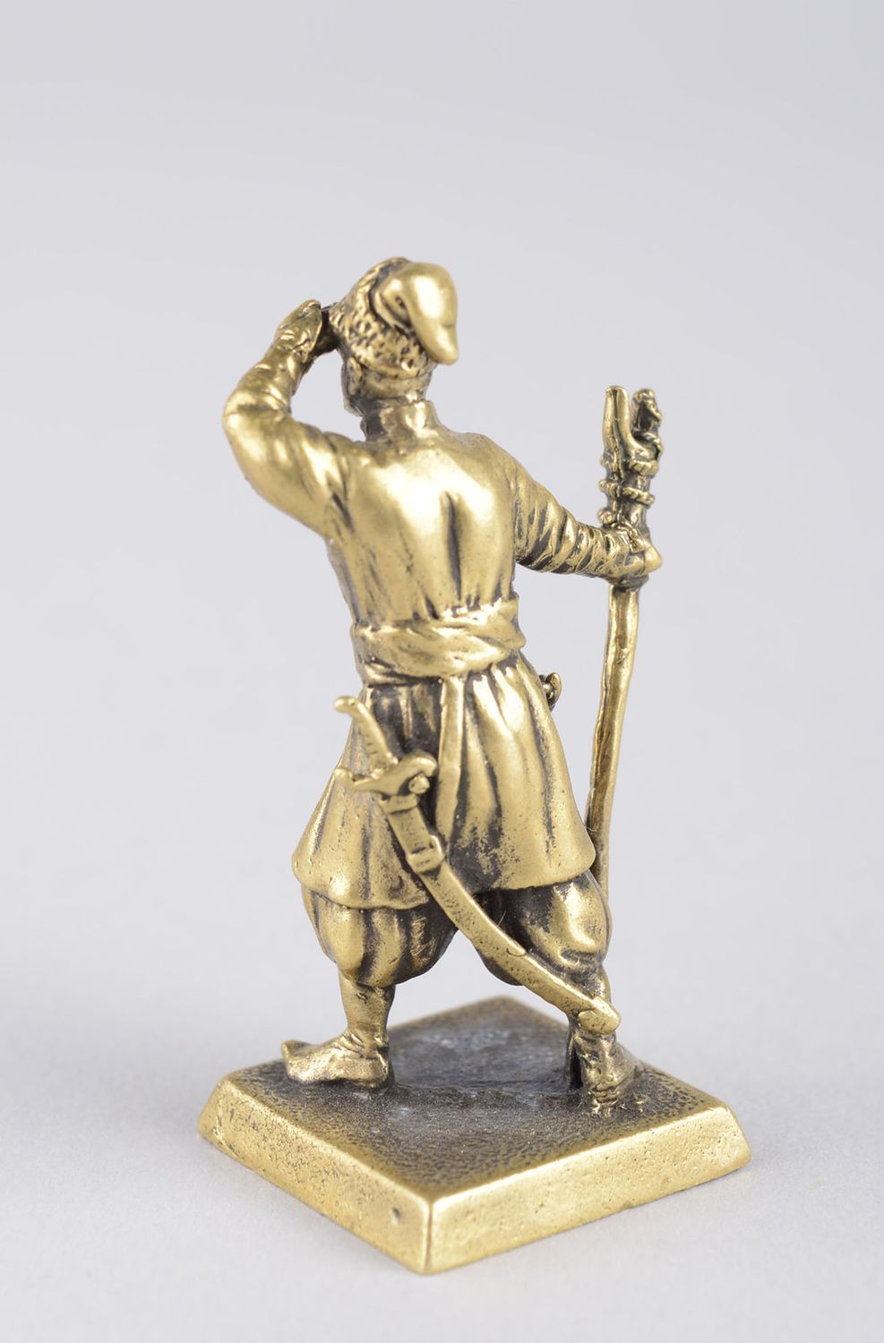 Декор для дома ручной работы бронзовая статуэтка металличсекая фигурка казака фото 5