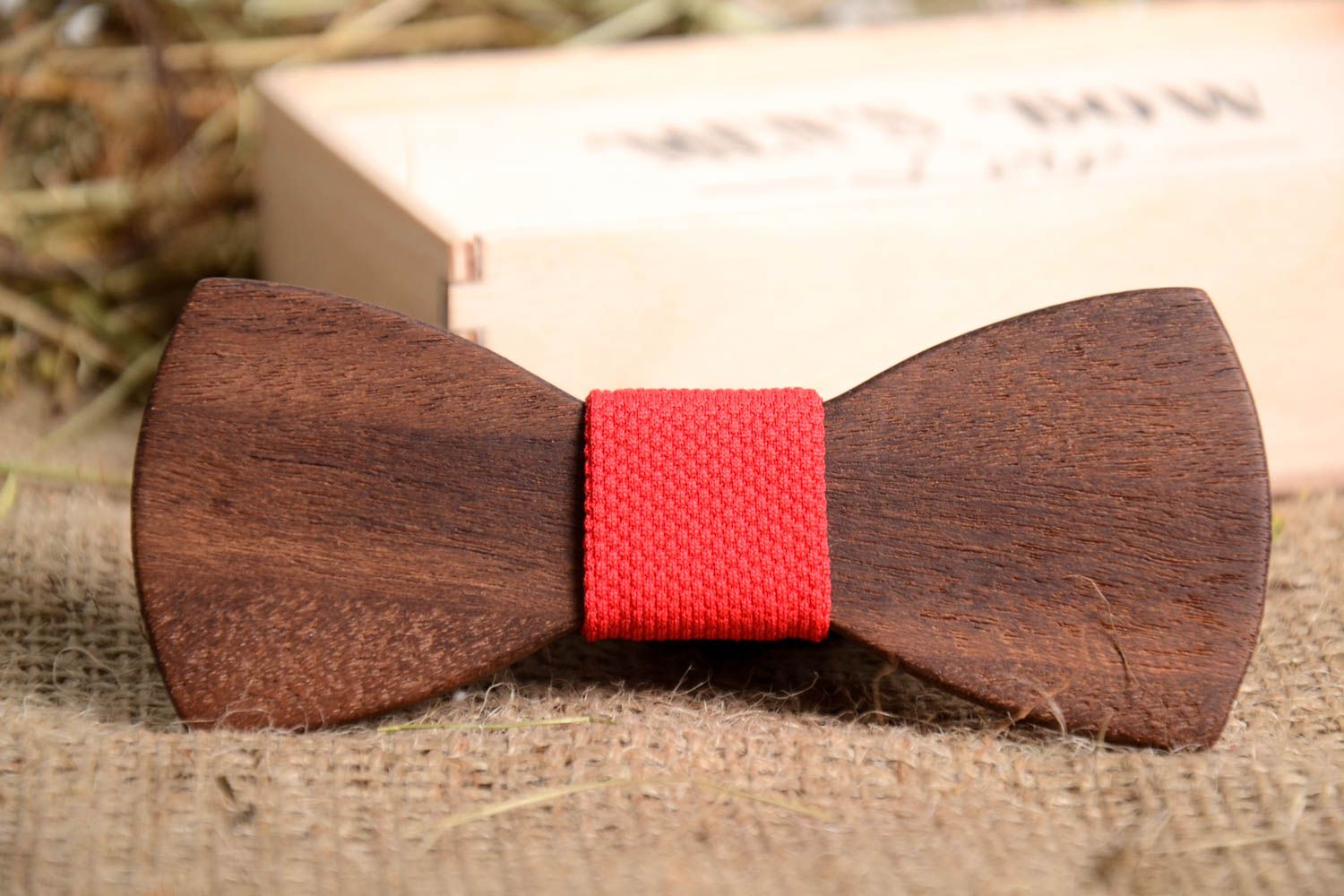 Pajarita moderna hecha a mano accesorio para hombres corbata de moño marrón foto 1