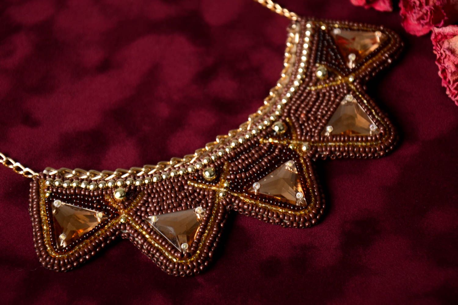 Колье из бисера украшение ручной работы коричневое ожерелье из бисера и бусин фото 1