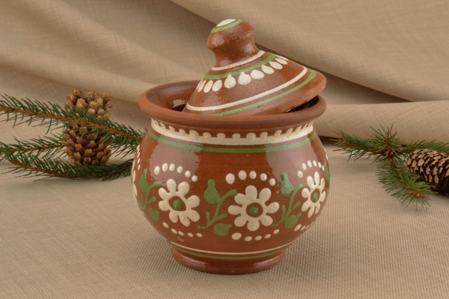 3,5 inches tall cooking ceramic pot with a lid in ethnic style and floral pattern 1 lb photo 1