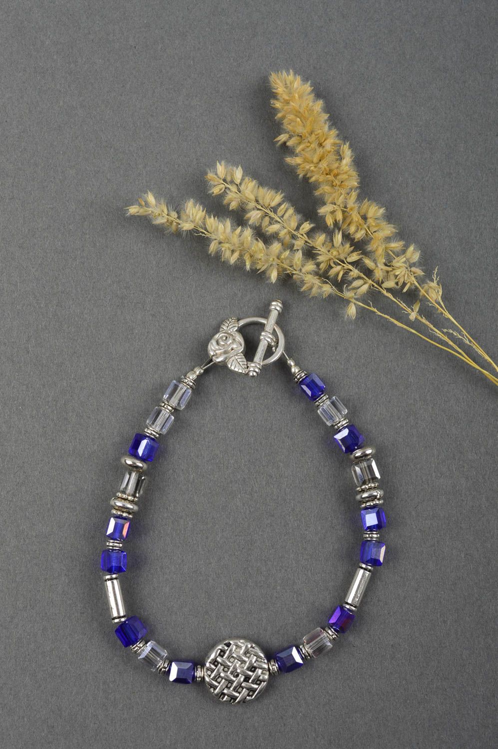 Bracelet cristaux et métal Bijou fait main bleu élégant Cadeau pour femme photo 1