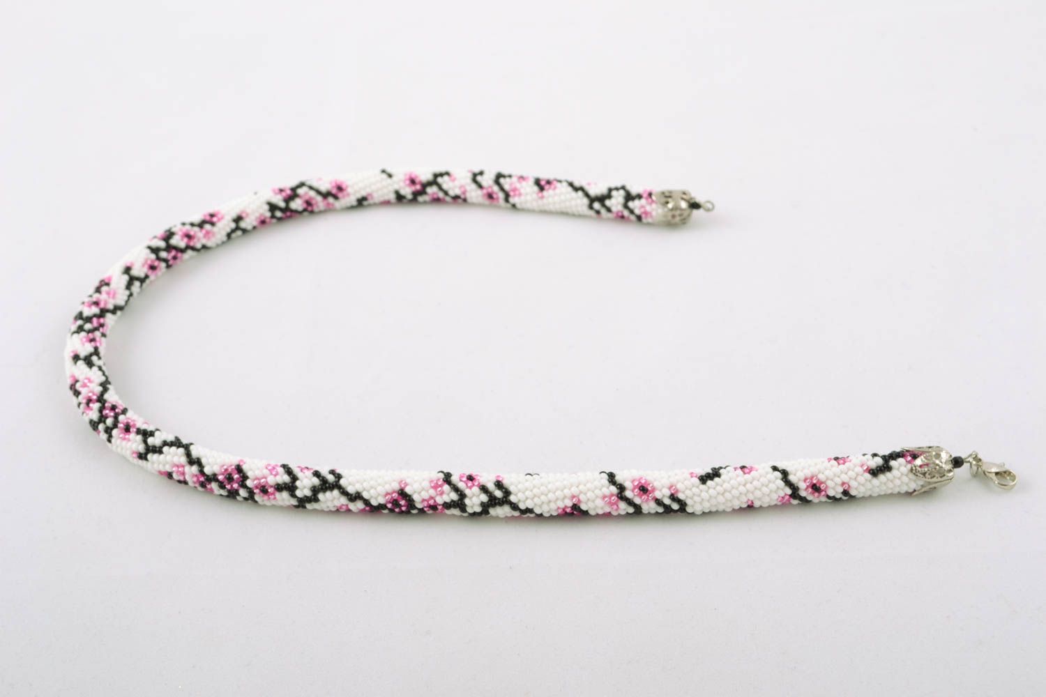 Beaded cord necklace Oriental cherry photo 1