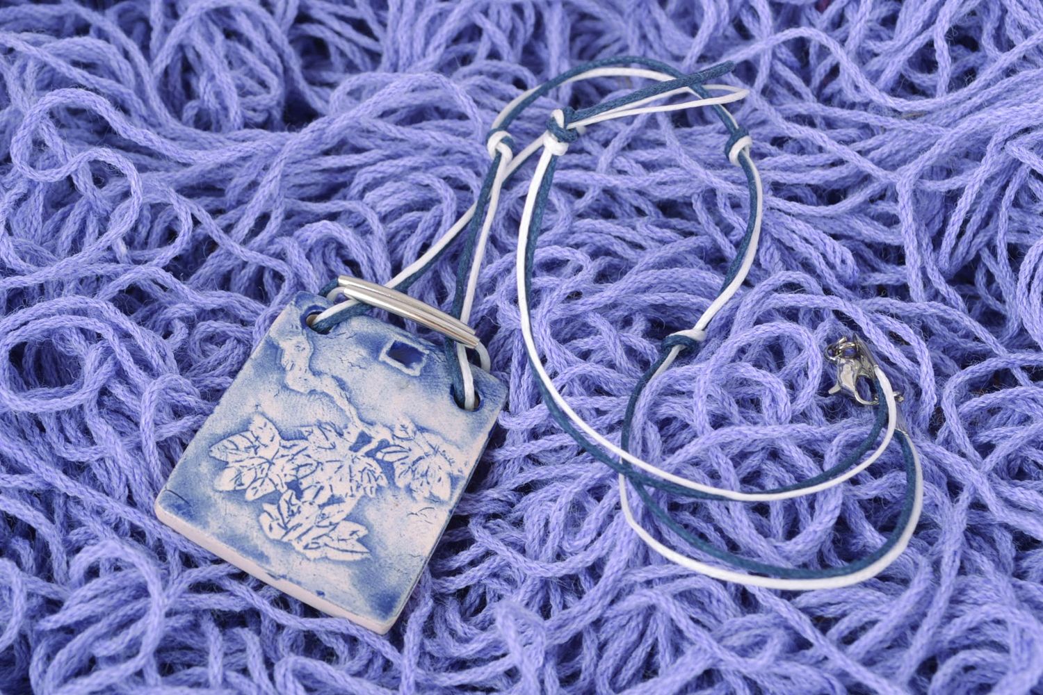 Rectangular ceramic pendant painted with engobes photo 1