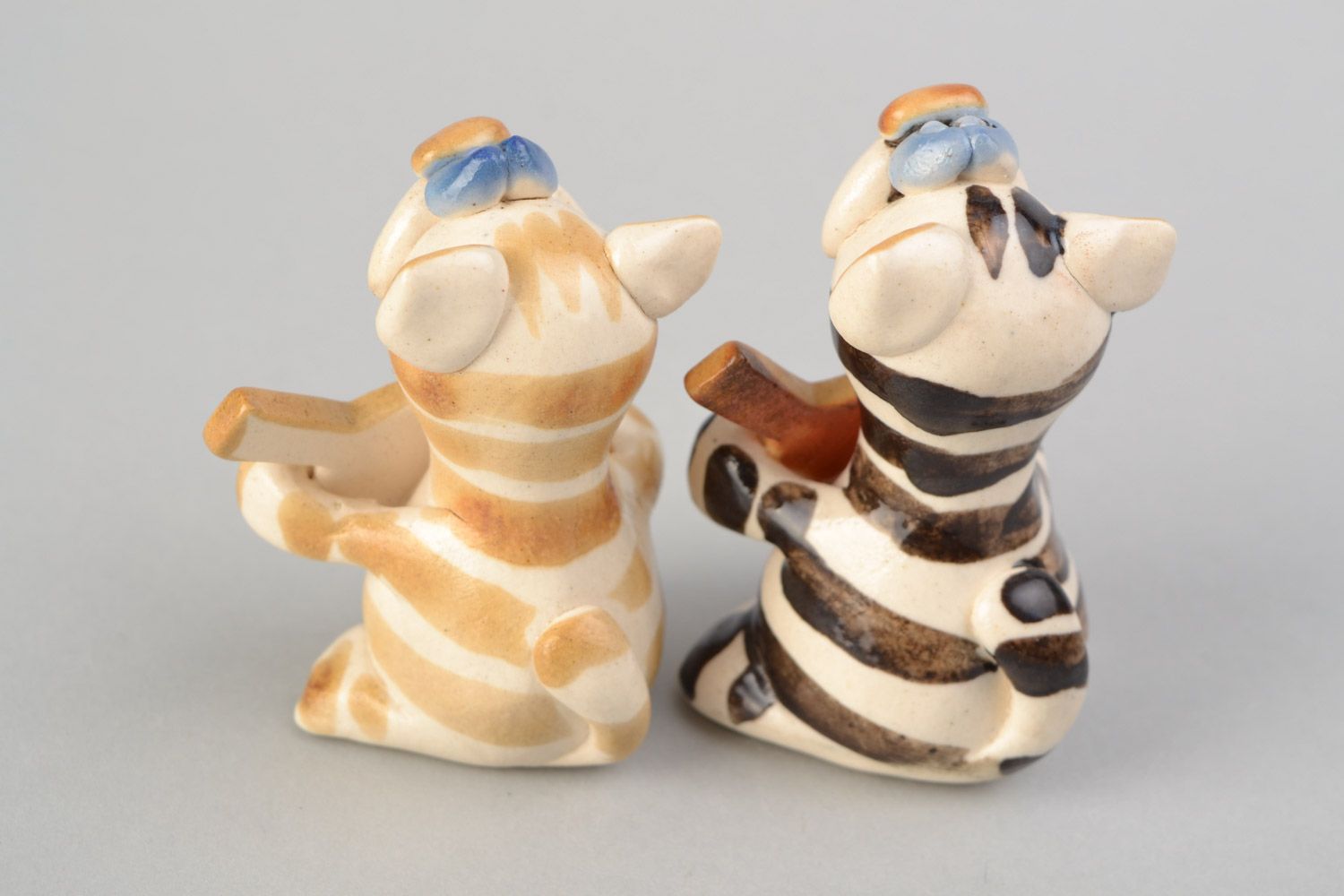 Set of 2 handmade decorative ceramic figurines of cats musicians with guitars photo 5