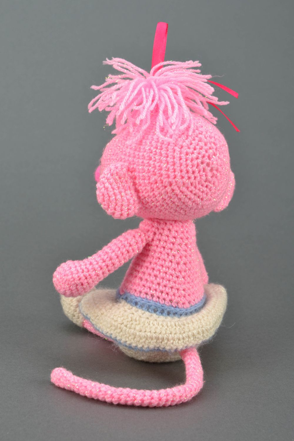 Мягкая вязаная игрушка розовый мышонок фото 4