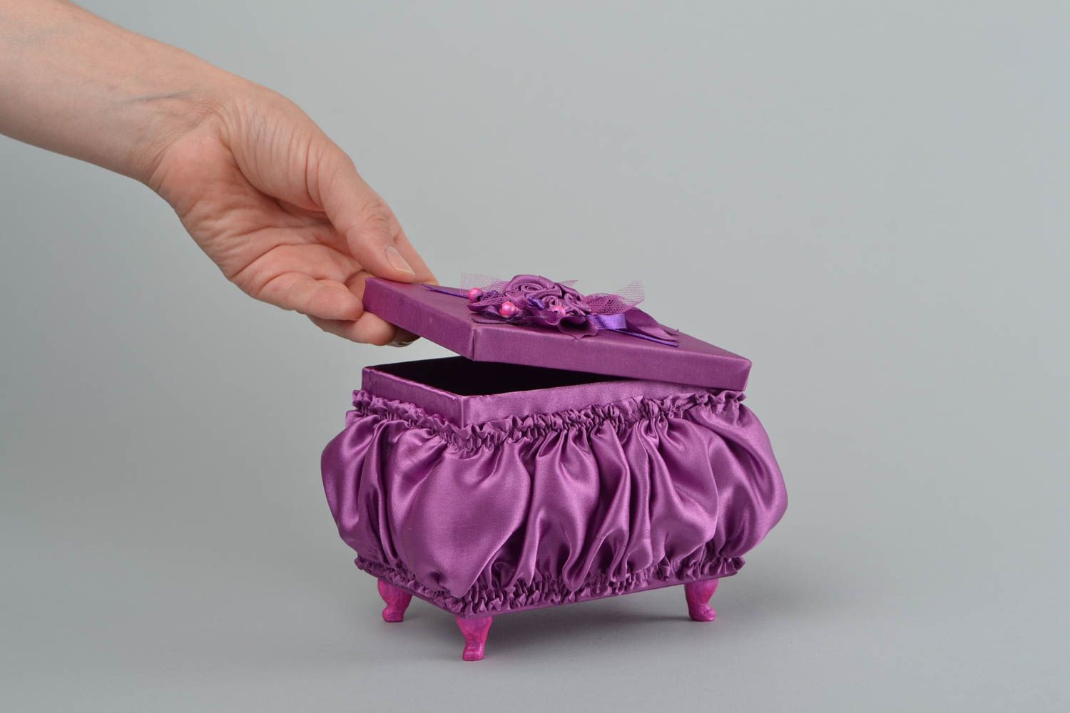 Coffret à bijoux en carton et rubans de tissus violet avec couvercle fait main photo 2