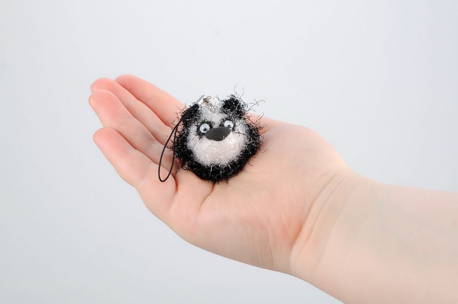 Chaveiro de crochê Panda foto 2