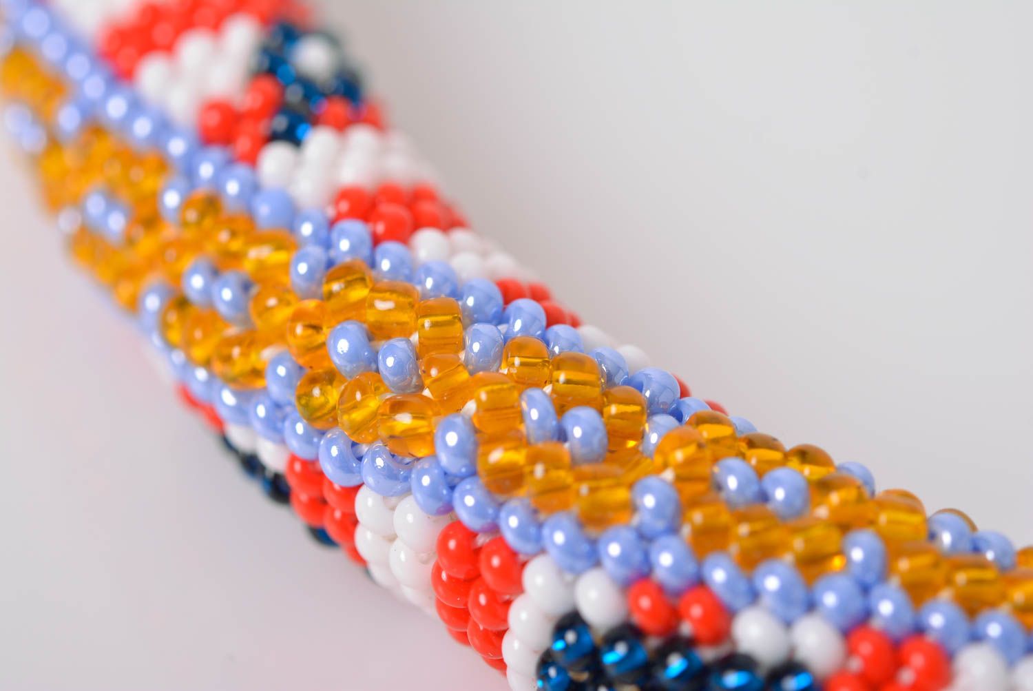 Bracelet fait main spirale au crochet multicolore en perles de rocaille Marin photo 4