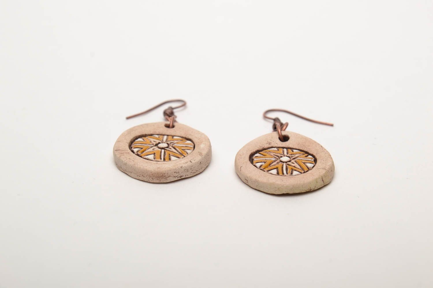 Clay earrings with pattern in ethnic style photo 4