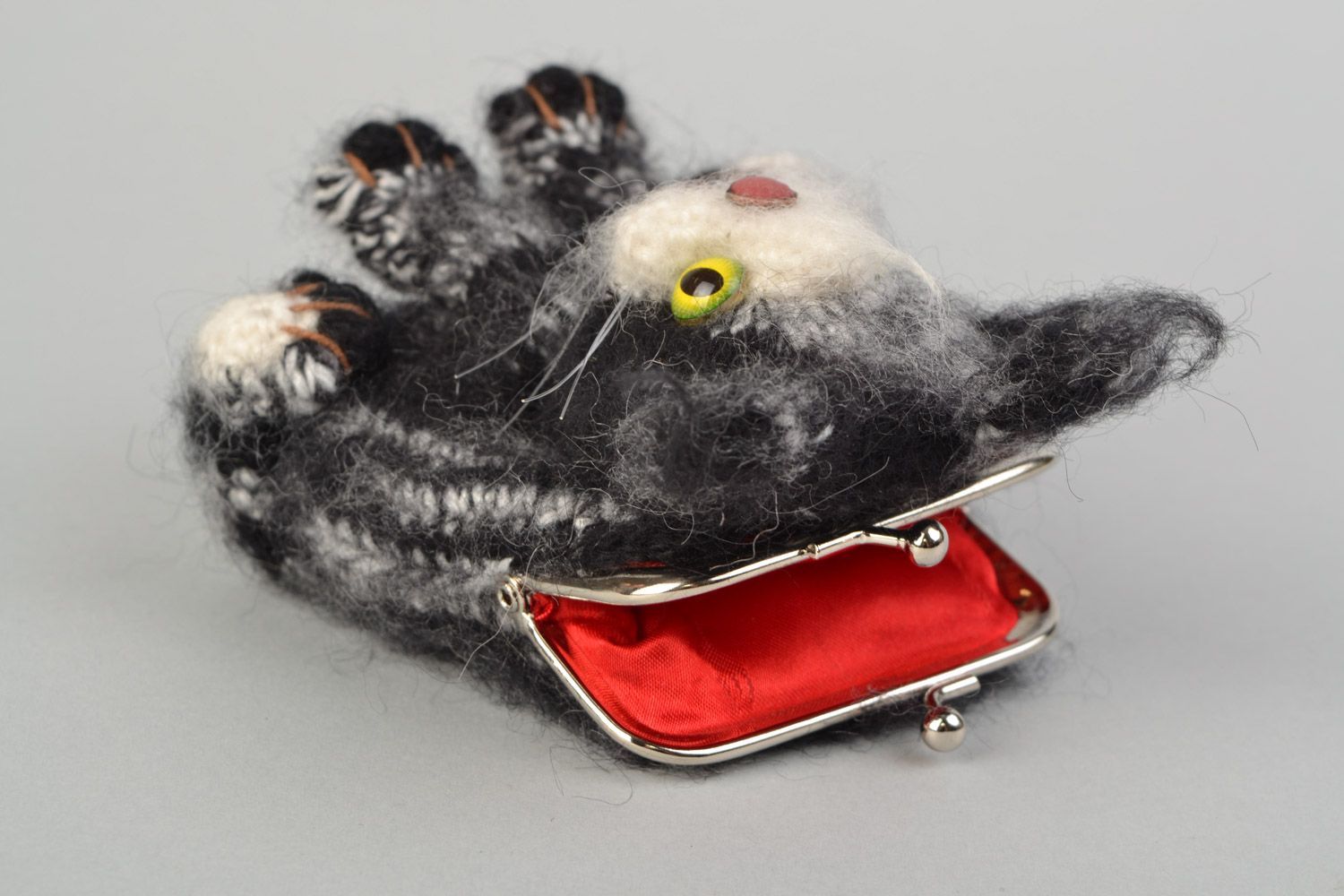 Handmade crocheted wallet purse for children in the form of black and white fluffy cat photo 3