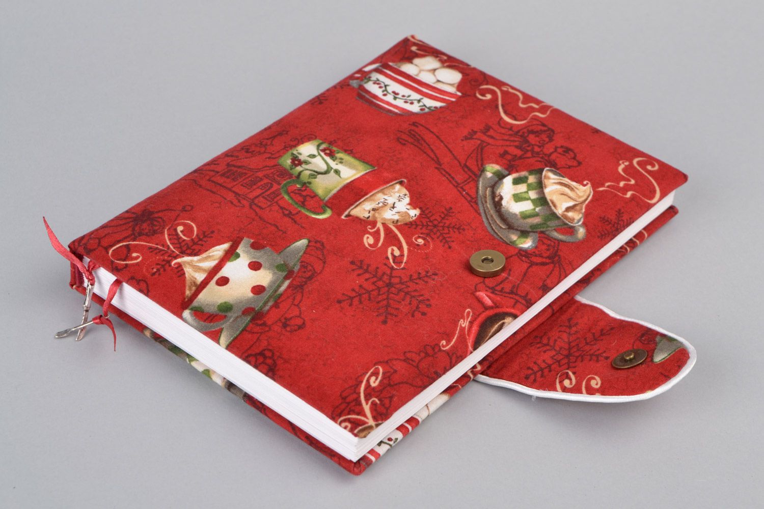 Handgemachter schöner exklusiver Notizblock in Rot mit Umschlag aus Stoff foto 3