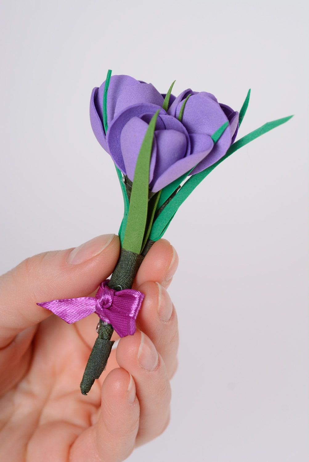 Broche violette bouquet de fleurs crocus en foamiran faite main originale photo 2