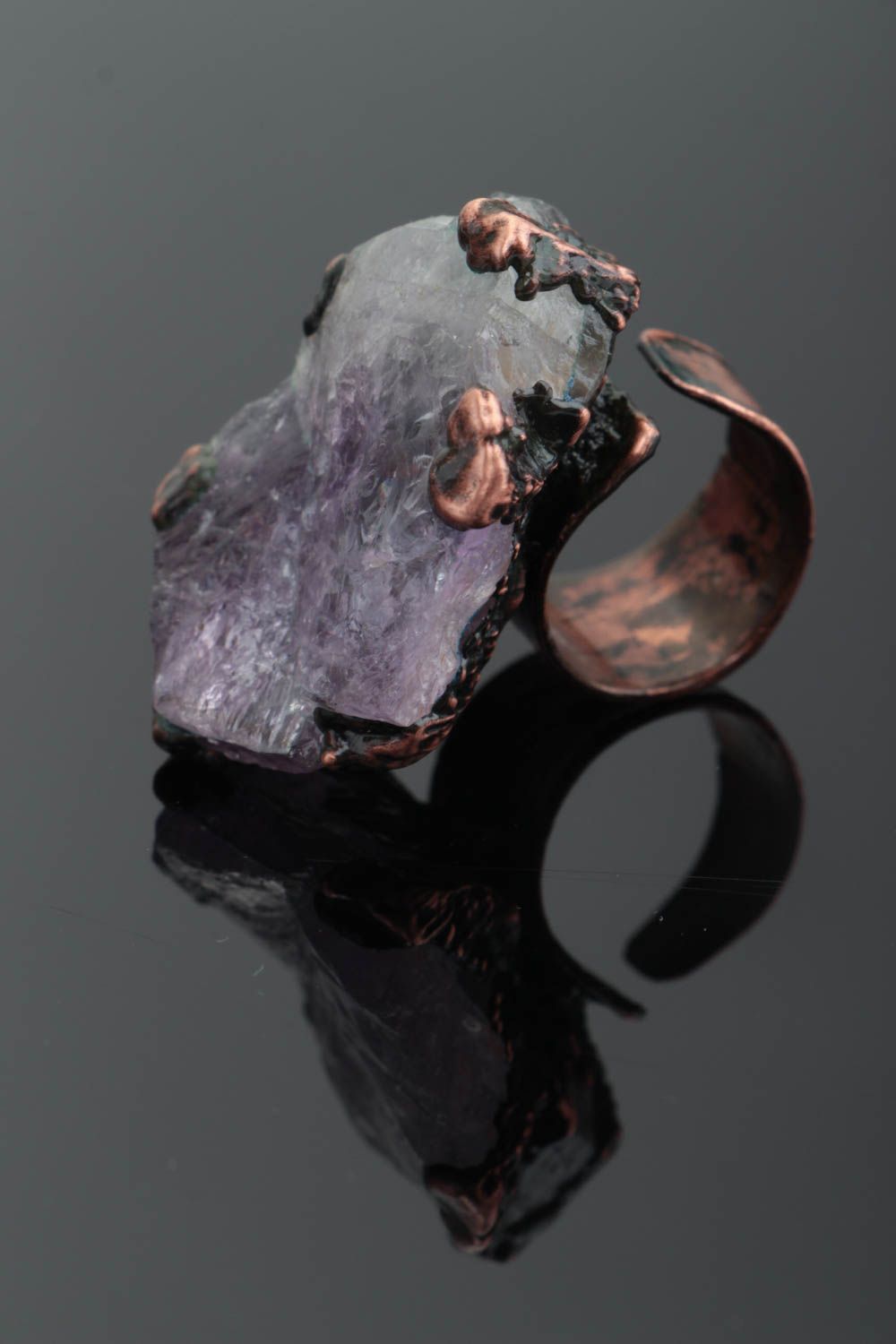 Handmade designer massive copper jewelry ring with natural violet amethyst photo 1