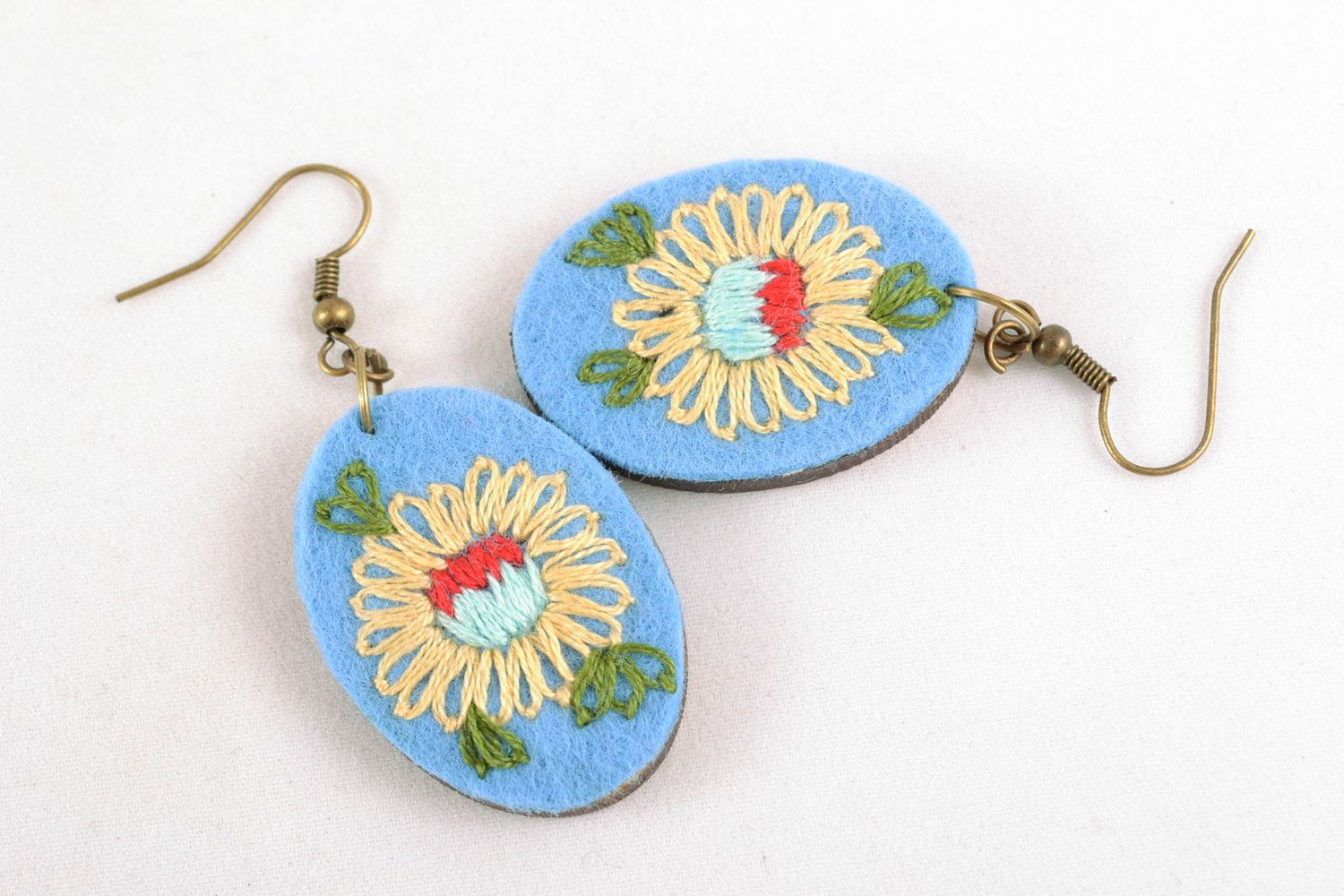 Embroidered earrings Flowers photo 3