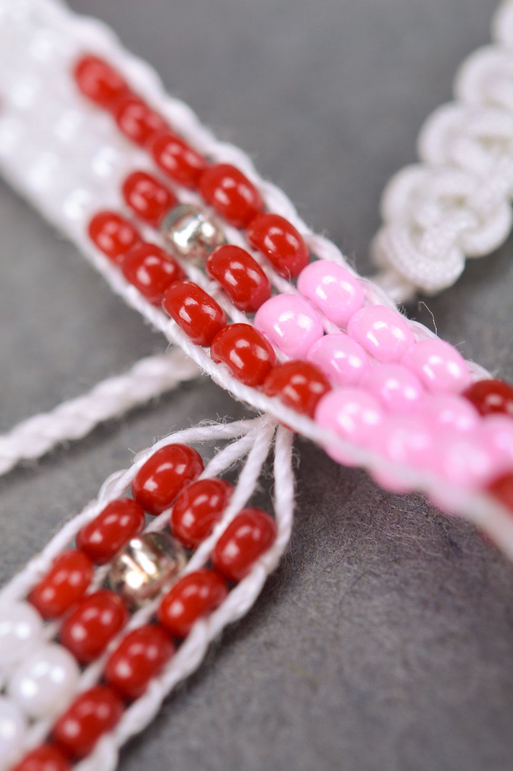 White and red handmade women's thin beaded wrist bracelet with ties photo 4