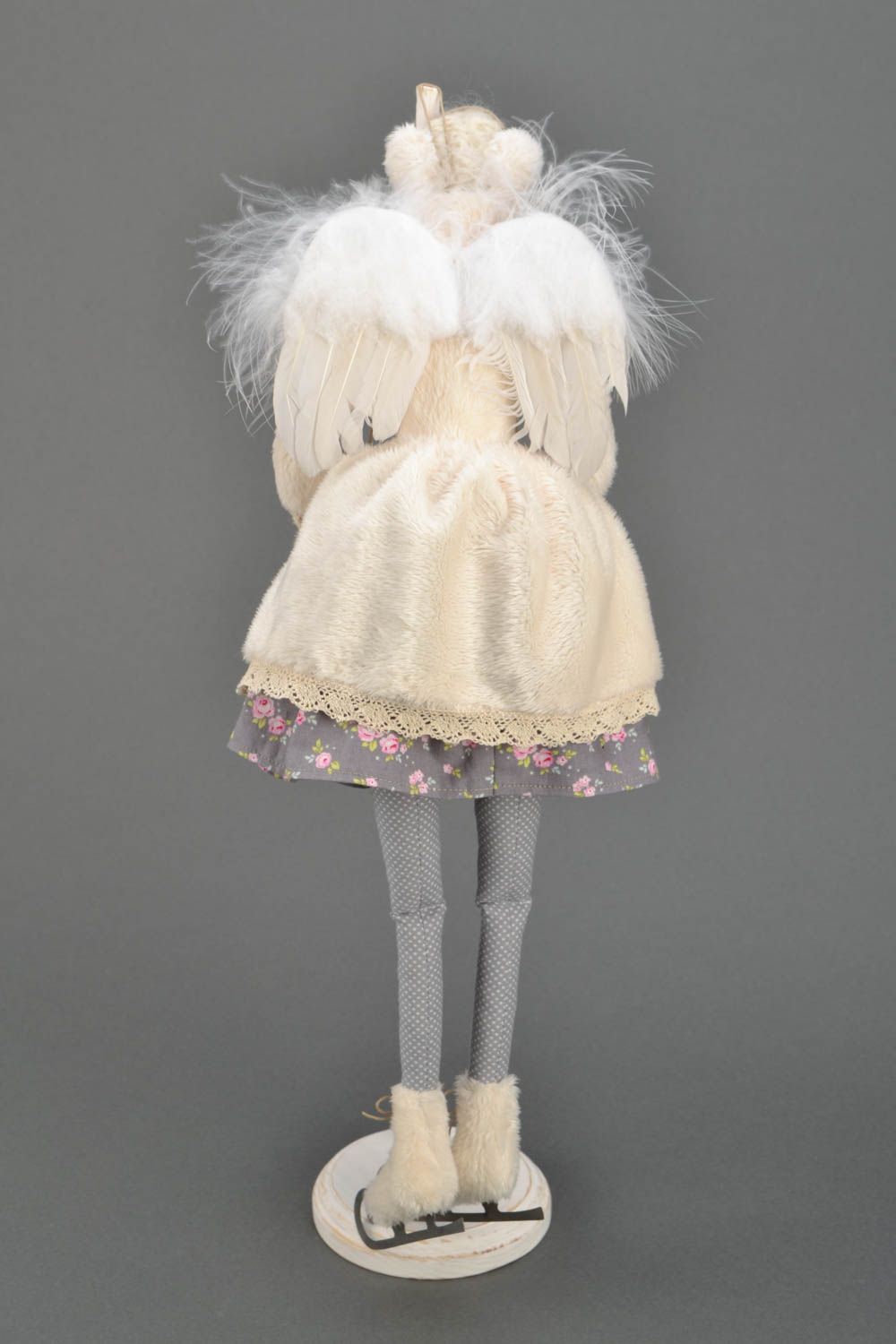 Авторская кукла из меха Ангел на коньках  фото 5