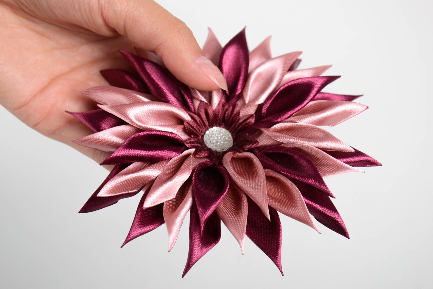 Заколка ручной работы необычная красивая бижутерия аксессуар для волос цветок фото 3
