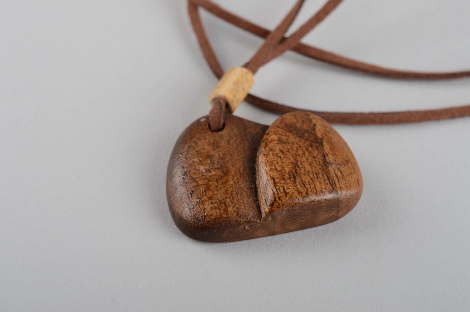 Unusual handmade wooden pendant costume jewelry designs wood craft small gifts photo 8