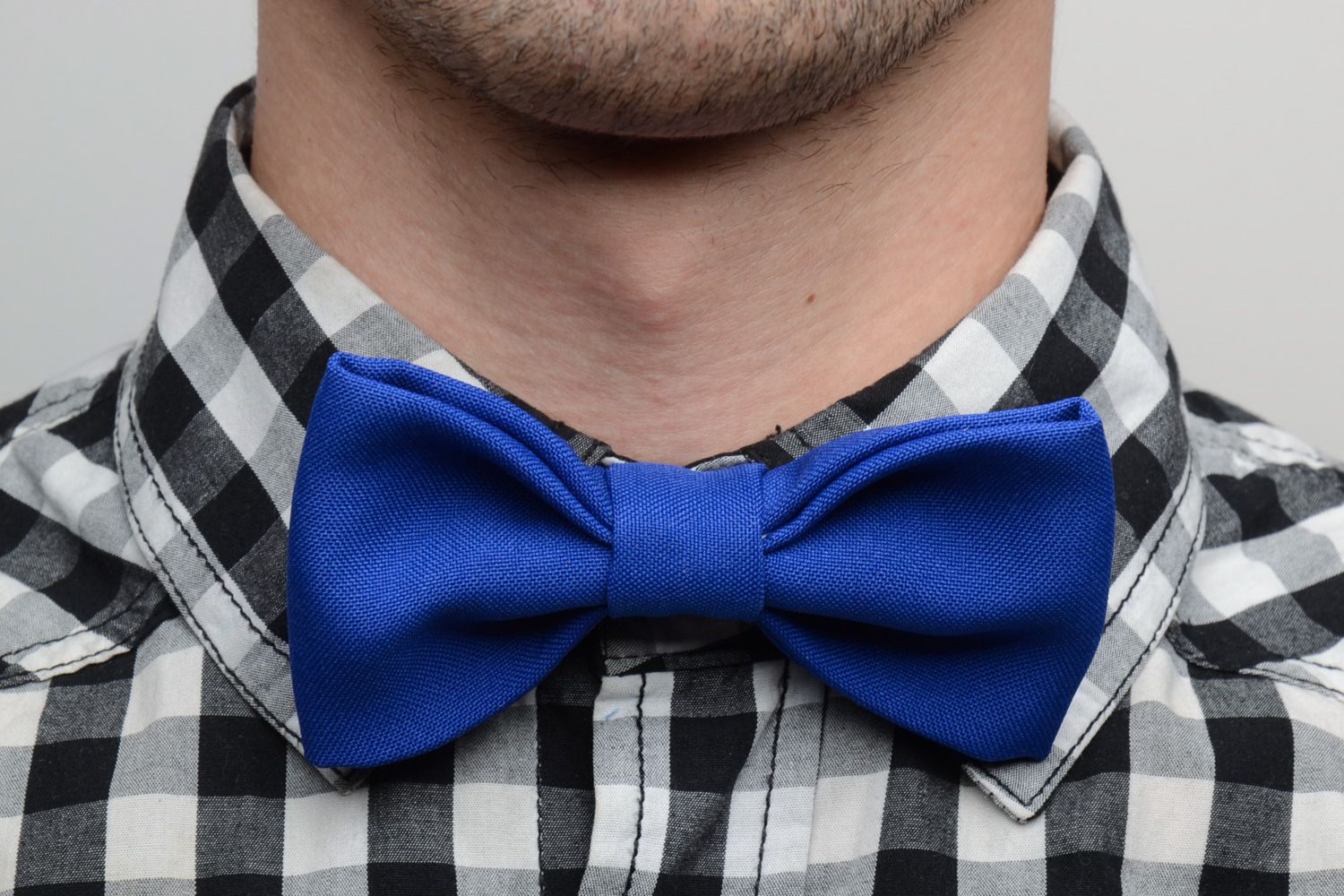 Festive handmade bow tie sewn of bright blue costume fabric for stylish men photo 1