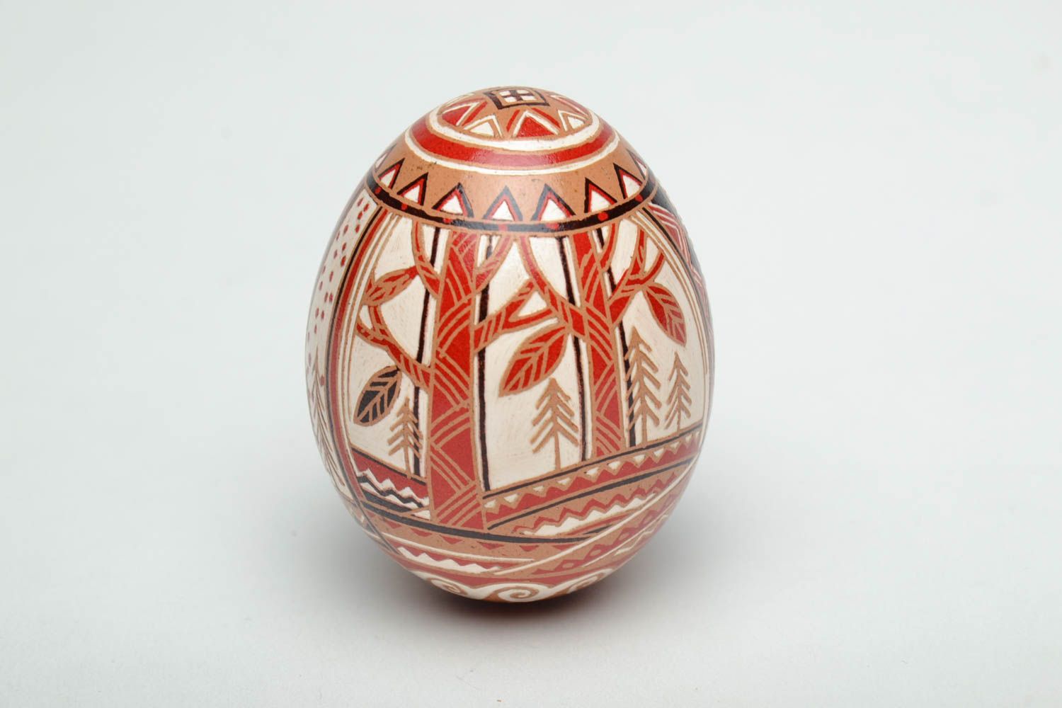Oeuf de Pâques décoratif fait main original peint avec ornement Arbre de Vie photo 3