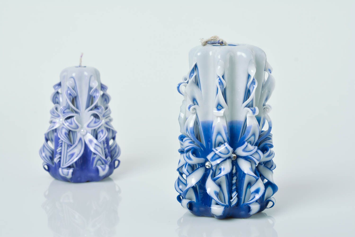Dekorative große Kerze aus Paraffin Deko zur Hochzeit in Weiß und Blau foto 5