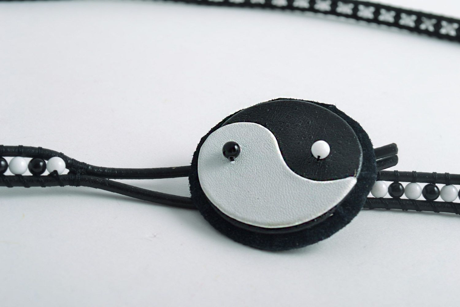 Leather handmade bracelet-belt with natural stones black and white yin yang  photo 3