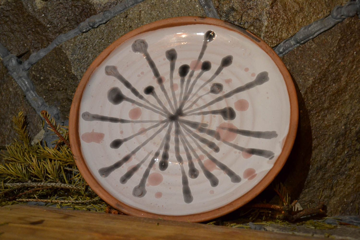 Plato de arcilla pintado hecho a mano utensilios de cocina ceramica artesanal foto 1
