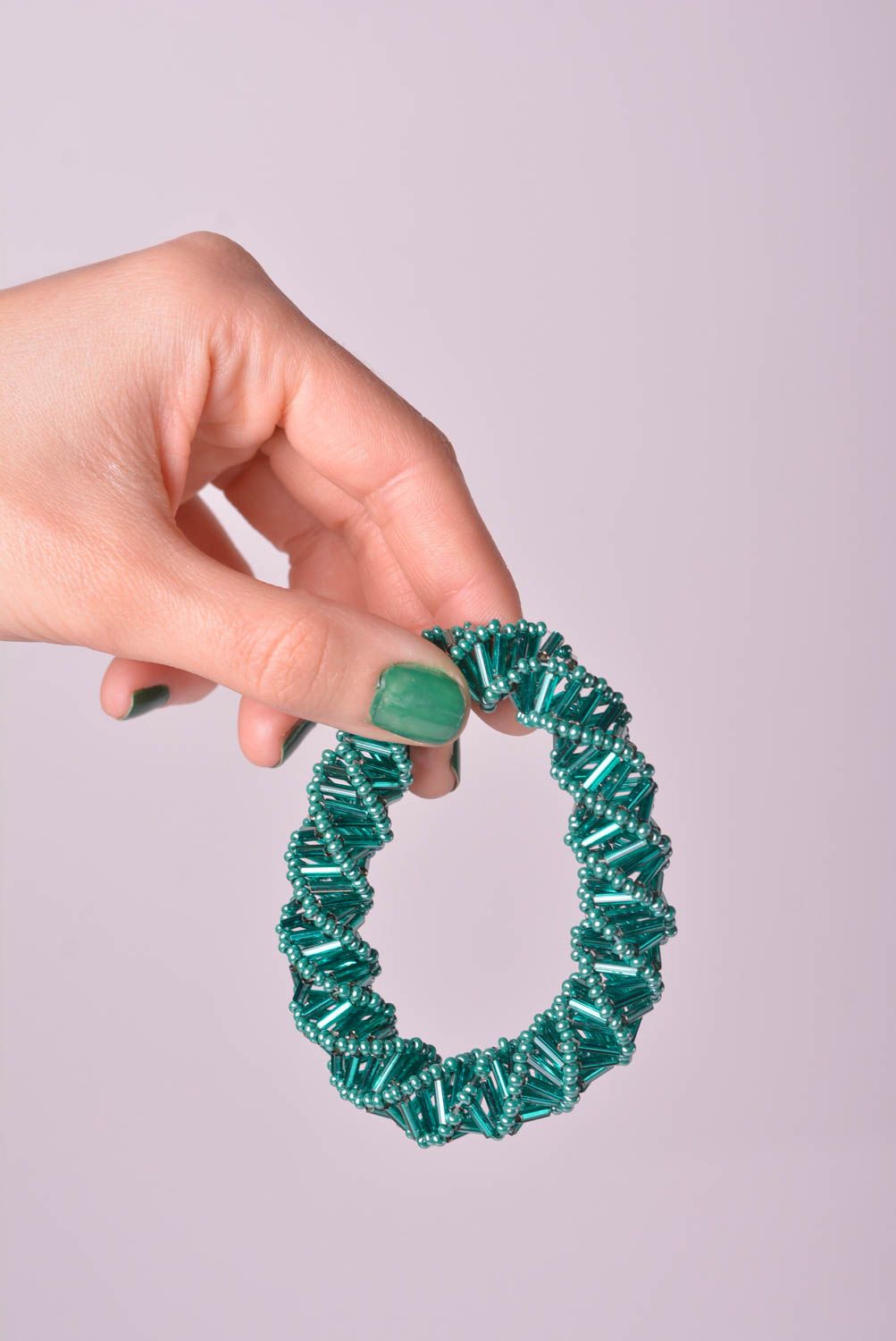 Браслет из бисера хэнд мэйд модный браслет зеленый стильное украшение из бисера фото 2