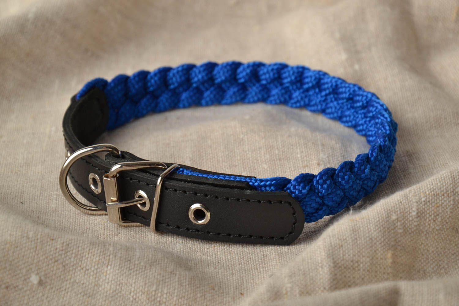 Leather dog collar with braiding photo 1
